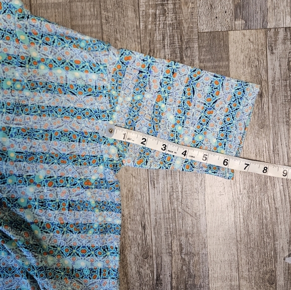 💜Lularoe Blouse Short Sleeve High Low Scoop Neck Green Multicolor size S 💙 - Picture 3 of 5